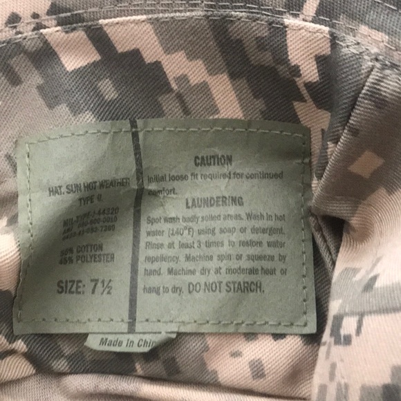 Men’s hat - Picture 2 of 2